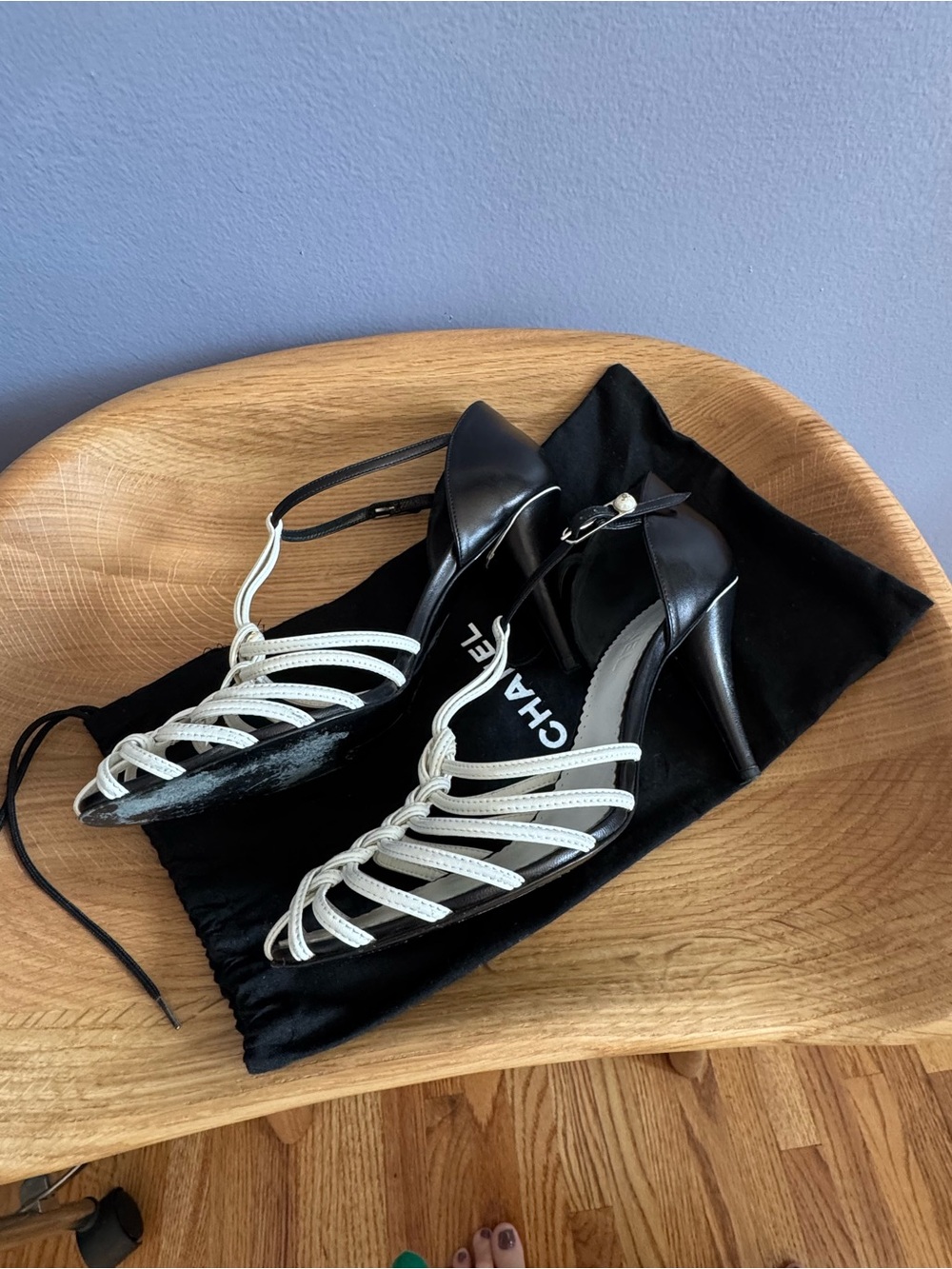 Authentic CHANEL Black & White Leather Sandals Size EU 38.5 / US 8 - Picture 12 of 14
